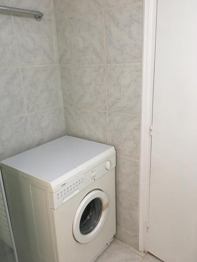 Larnaca Beach Apartment 1A Ngoại thất bức ảnh