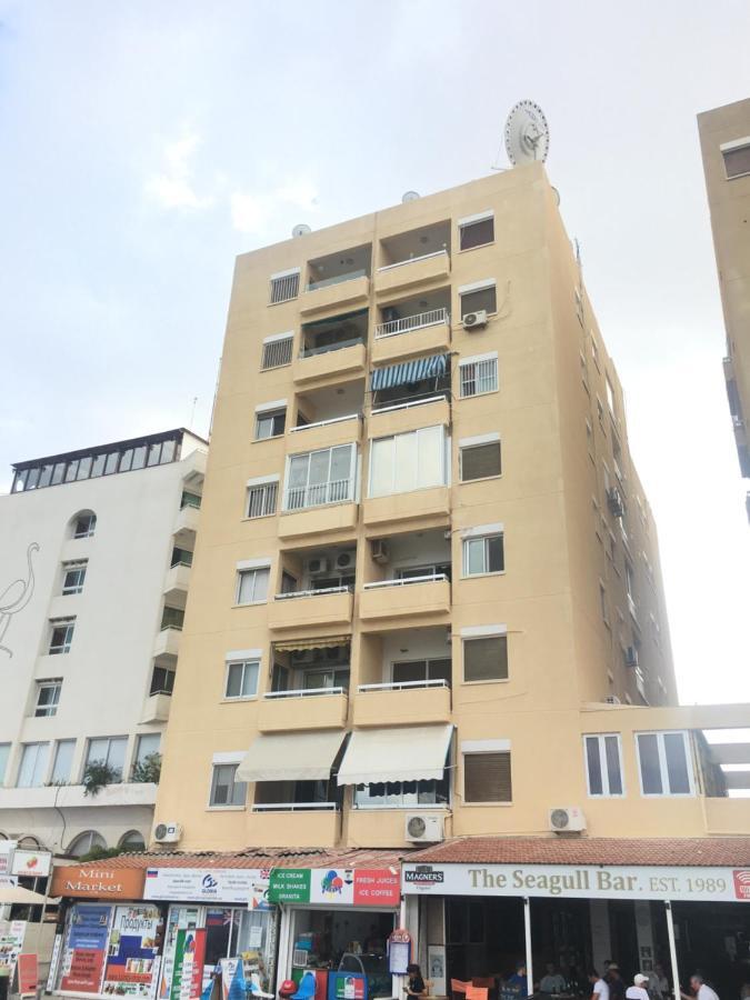 Larnaca Beach Apartment 1A Ngoại thất bức ảnh