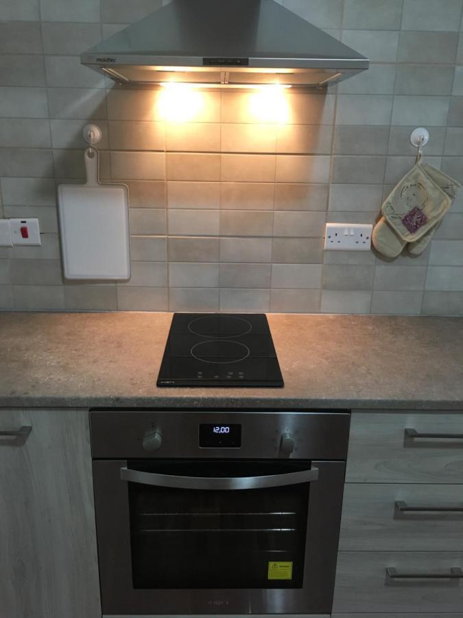 Larnaca Beach Apartment 1A Ngoại thất bức ảnh